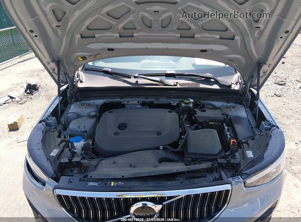 YV4L12UE2S2488612 2025 VOLVO XC40 Gray უკანა ხედი