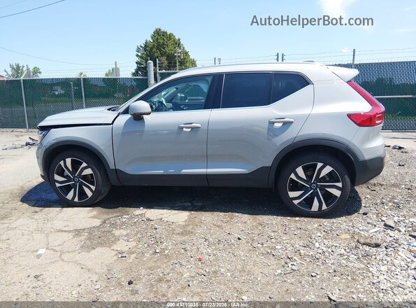 YV4L12UE2S2488612 2025 VOLVO XC40 Gray სალონის 360-გრადუსიანი ხედი