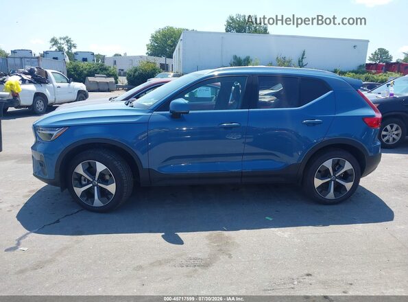 YV4L12UE7S2587541 2025 VOLVO XC40 Синий 