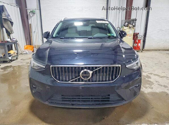 YV4L12UE9R2269043 2024 VOLVO XC40 Black Vista frontal
