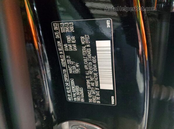 YV4L12UE9R2269043 2024 VOLVO XC40 Black Vista de la etiqueta del VIN