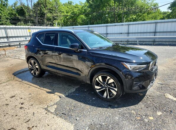 YV4L12UEXS2608883 2025 VOLVO XC40 Black 