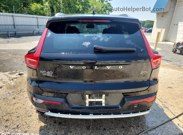 YV4L12UEXS2608883 2025 VOLVO XC40 Black 