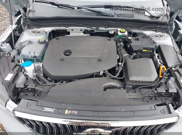 YV4L12UFXS2544336 2025 VOLVO XC40 Gray Rear view