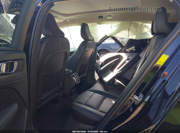 YV4L12UJ2S2469636 2025 VOLVO XC40 Black VIN կոդի պիտակի տեսք