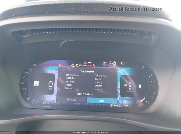 YV4L12UJ2S2469636 2025 VOLVO XC40 Black Հետևի նստատեղերի տեսք