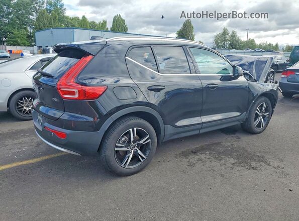 YV4L12UJ4S2466110 2025 VOLVO XC40 Black Trasero derecho