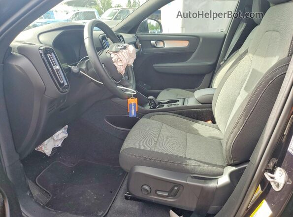 YV4L12UJ4S2466110 2025 VOLVO XC40 Black Vista interior delantera