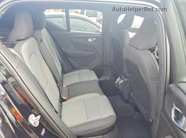 YV4L12UJ4S2466110 2025 VOLVO XC40 Black Vista de los asientos traseros