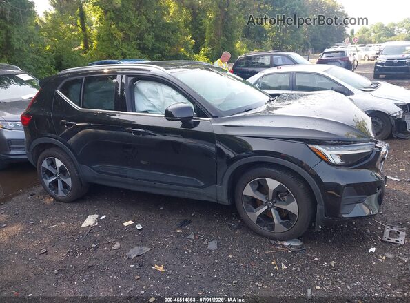 YV4L12UJ6S2545150 2025 VOLVO XC40 Black Rear interior view