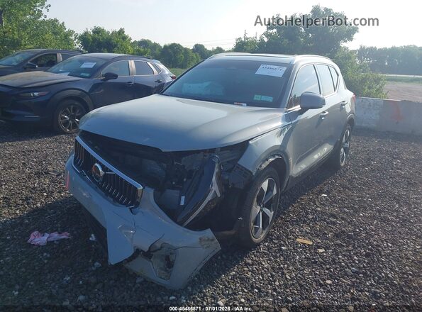 YV4L12UJXS2559374 2025 VOLVO XC40 Gray Դիմացի տեսք