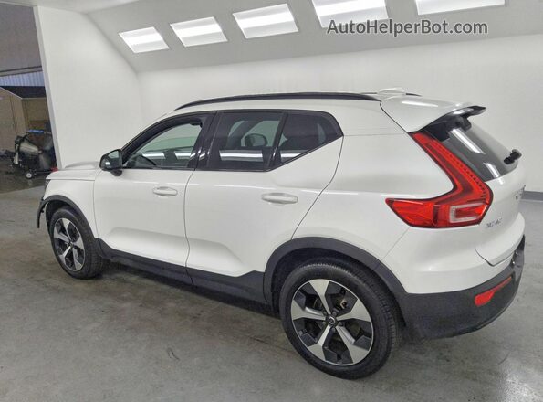 YV4L12UK2R2211653 2024 VOLVO XC40 White უკანა მარცხენა
