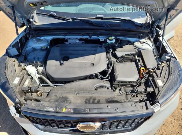 YV4L12UK9R2329019 2024 VOLVO XC40 Gray ძრავის განყოფილების ხედი