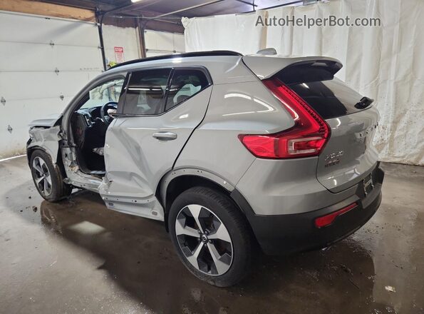YV4L12UL2R2289486 2024 VOLVO XC40 Gray 