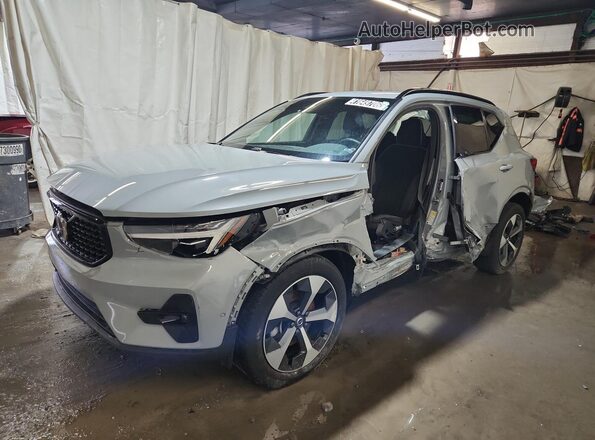 YV4L12UL2R2289486 2024 VOLVO XC40 Gray 