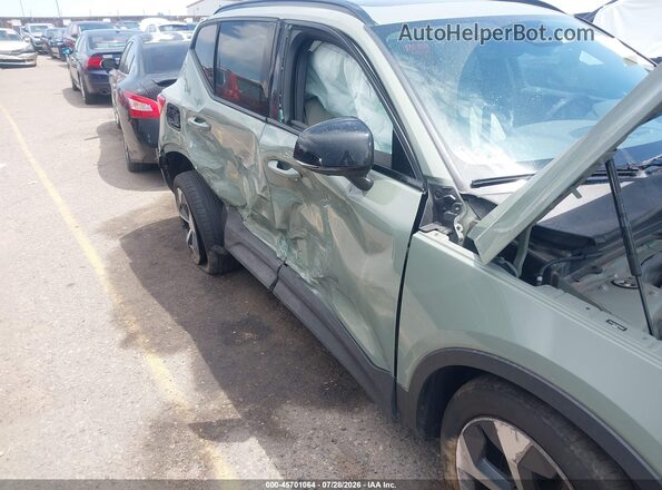 YV4L12UL3R2356922 2024 VOLVO XC40 Green Widok z przodu