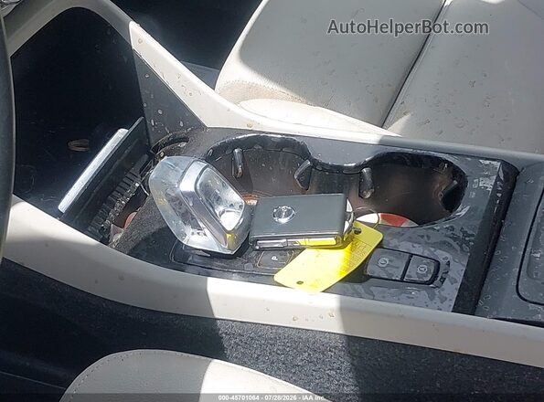YV4L12UL3R2356922 2024 VOLVO XC40 Green Widok deski rozdzielczej