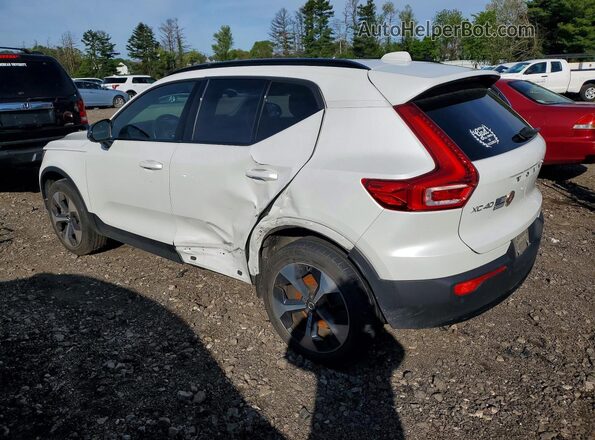 YV4L12UL8R2201427 2024 VOLVO XC40 White Trasero izquierdo