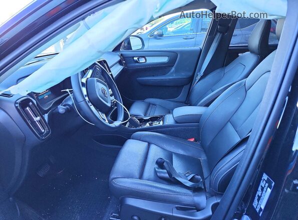 YV4L12UL9R2246151 2024 VOLVO XC40 Black Vista interior delantera