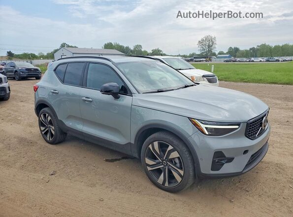 YV4L12UM0R2251683 2024 VOLVO XC40 Gray Przód prawy