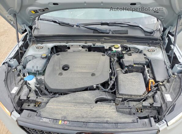 YV4L12UM0R2251683 2024 VOLVO XC40 Gray Widok komory silnika