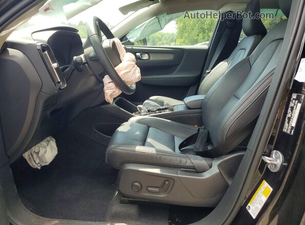 YV4L12UM8R2379914 2024 VOLVO XC40 Black Vista interior delantera