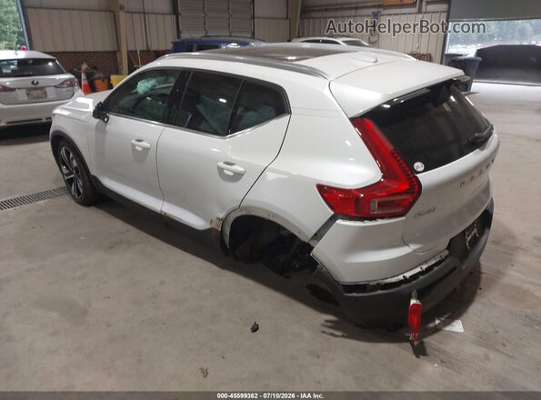 YV4L12UN9P2932222 2023 VOLVO XC40 White Rear left