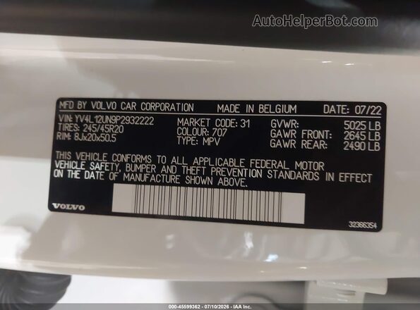 YV4L12UN9P2932222 2023 VOLVO XC40 White Engine compartment view