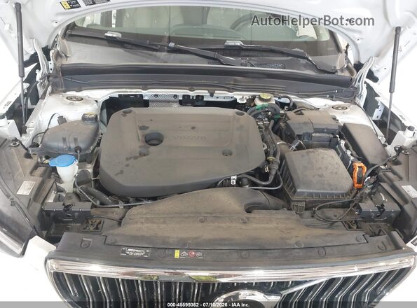 YV4L12UN9P2932222 2023 VOLVO XC40 White Rear view