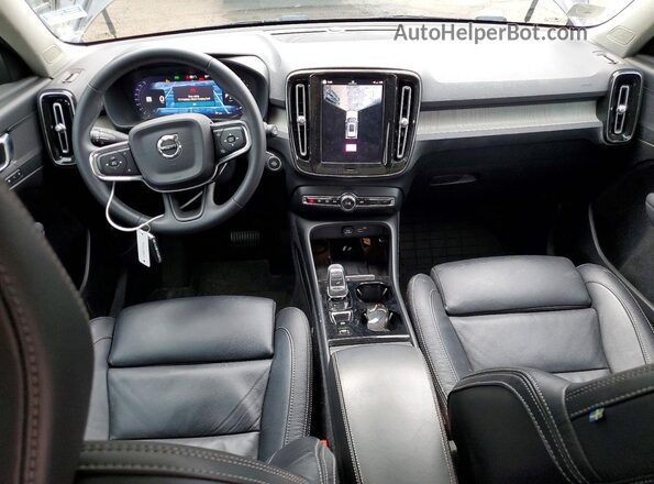 YV4L12UN9P2953166 2023 VOLVO XC40 Black Вид панелі приладів