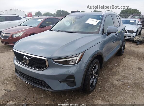 YV4L12UV5P2096554 2023 VOLVO XC40 Gray Front left