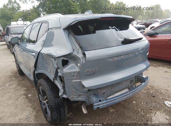 YV4L12UV5P2096554 2023 VOLVO XC40 Gray Front view