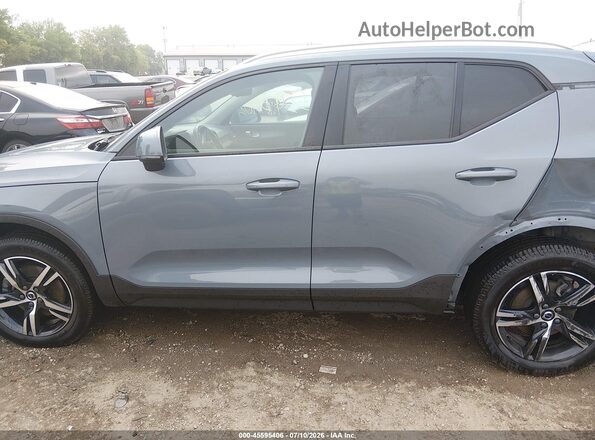 YV4L12UV5P2096554 2023 VOLVO XC40 Gray 
