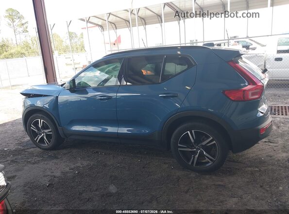 YV4L12UW8P2967018 2023 VOLVO XC40 Blue Vista interior trasera