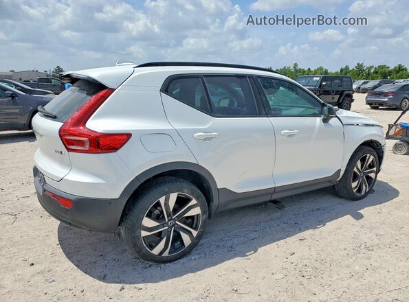 YV4L12UX2P2977293 2023 VOLVO XC40 White Trasero derecho