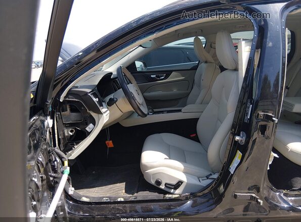 YV4L12WK0S2147065 2025 VOLVO V60 CROSS COUNTRY Black წინა სალონის ხედი