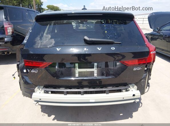 YV4L12WK0S2147065 2025 VOLVO V60 CROSS COUNTRY Black 
