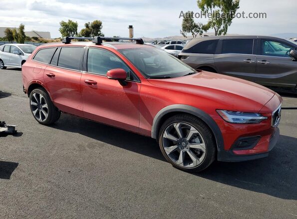 YV4L12WL7S2147654 2025 VOLVO V60 Red წინა მარჯვენა