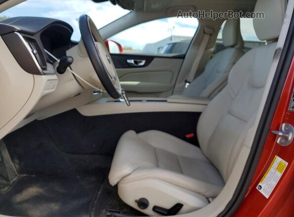 YV4L12WL7S2147654 2025 VOLVO V60 Red წინა სალონის ხედი
