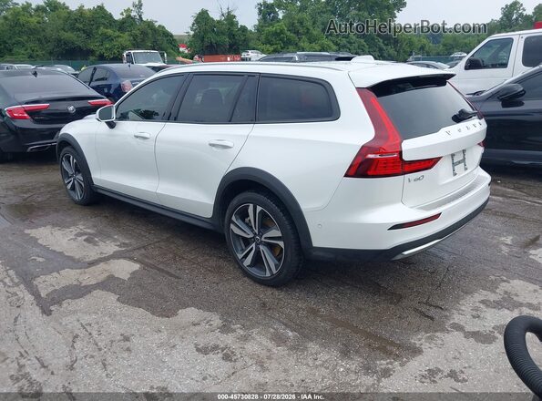 YV4L12WZ9P2107846 2023 VOLVO V60 CROSS COUNTRY White Tył lewy