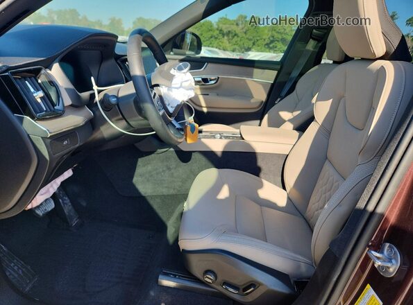 YV4M12JB4S1358772 2025 VOLVO XC90 Brown Vista interior delantera