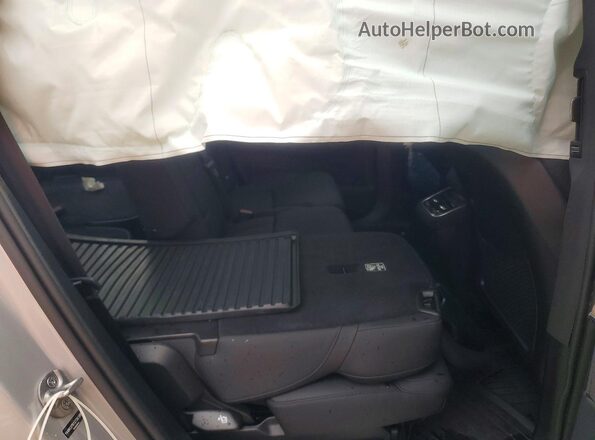 YV4M12PB1S1361006 2025 VOLVO XC90 Серебряный Вид задних сидений