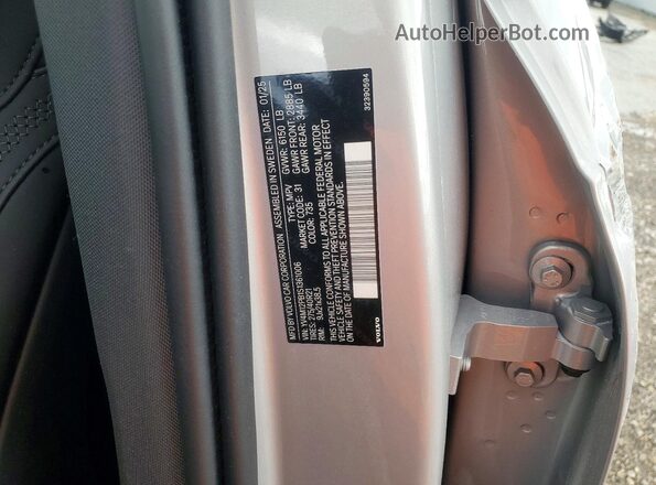 YV4M12PB1S1361006 2025 VOLVO XC90 Серебряный Вид подкапотного пространства