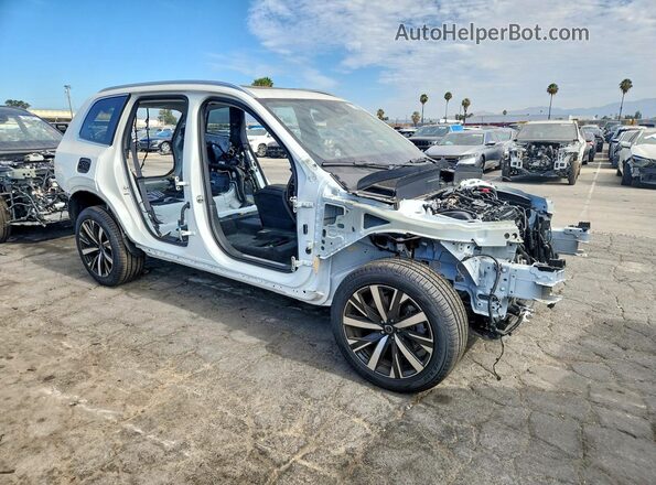 YV4M12PJ6T1495616 2026 VOLVO XC90 White Przód prawy