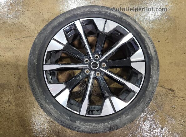YV4M12RC3T1414361 2026 VOLVO XC60 Gray 