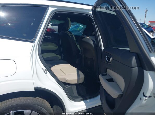 YV4M12RC3T1426803 2026 VOLVO XC60 White VIN կոդի պիտակի տեսք