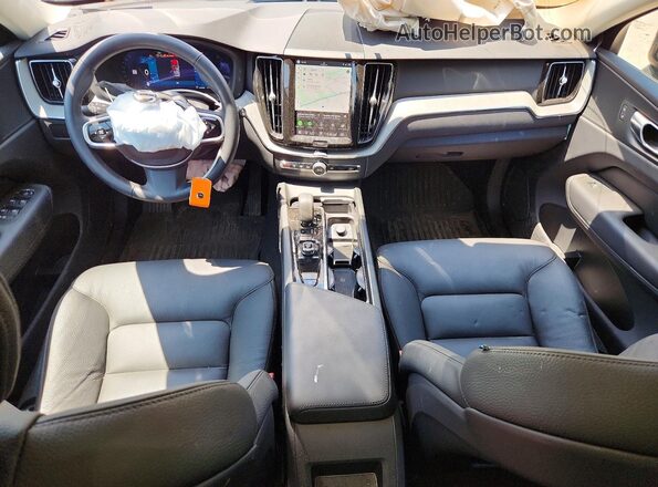 YV4M12RC7S1112019 2025 VOLVO XC60 Charcoal Vista del salpicadero