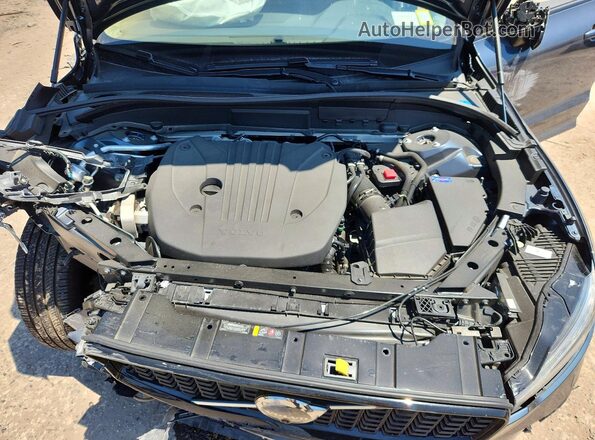 YV4M12RC7S1112019 2025 VOLVO XC60 Charcoal Vista del compartimento del motor