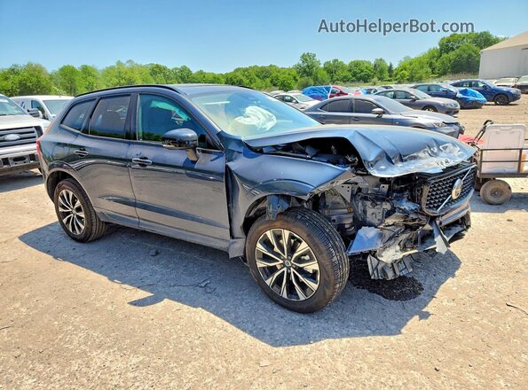 YV4M12RC7S1112019 2025 VOLVO XC60 Charcoal Delantero derecho