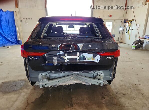 YV4M12RC8S1002760 2025 VOLVO XC60 Black Հետևի տեսք